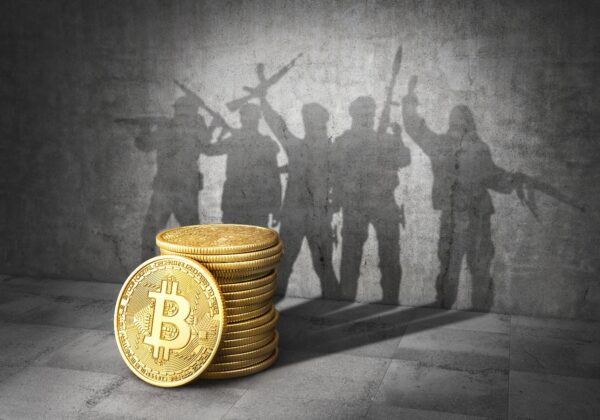 Bitcoin-in-front-of-shadow-of-soliders